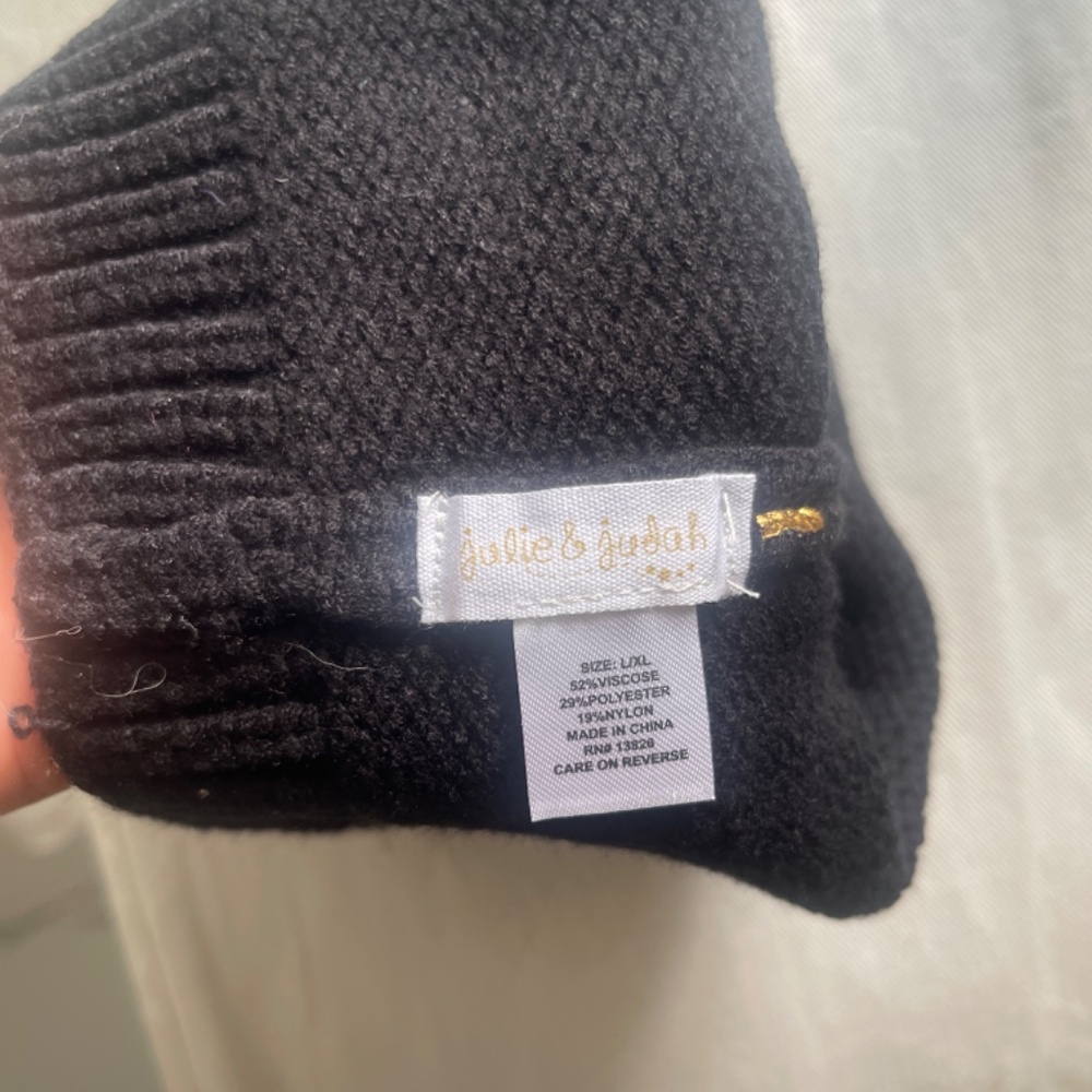 Designer hat - Picture 2 of 2